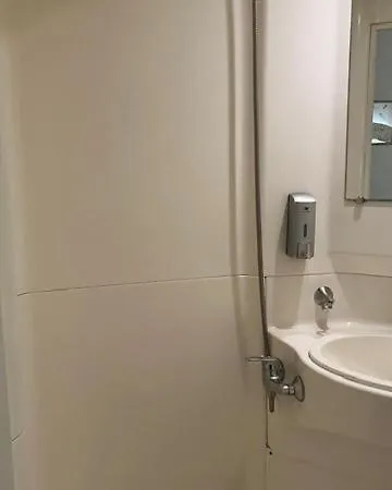 Quick Palace מלון אנגלה