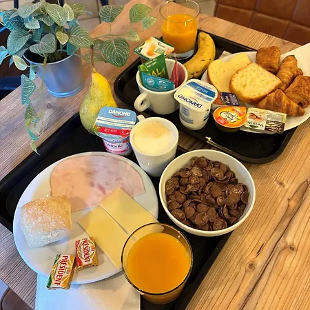 Отель Quick Palace