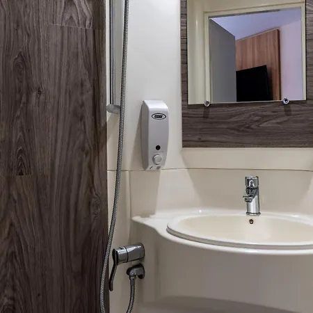 Kyriad Eco - Anglet Cote Basque Hotel